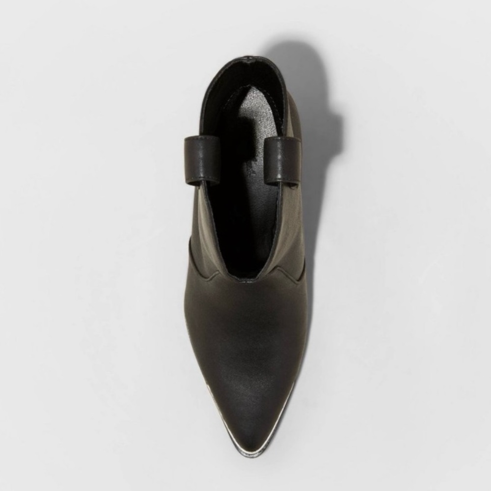 Women Henley Ankle Western Boots- Universal Thread Black - Picture 4 of 7